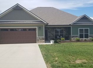1442 Sally View Dr, Friendsville, TN 37737