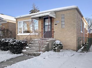8311 44th St, Lyons, IL 60534