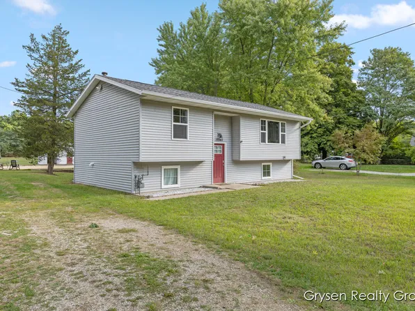 13347 Lincoln St, Grand Haven, MI 49417