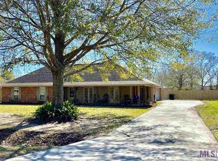 45077 Riverside Estates Dr, Saint Amant, LA 70774