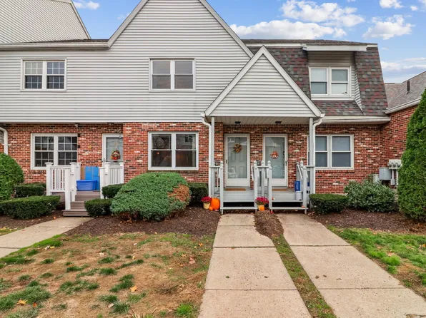 240 Burlington Avenue #27, Bristol, CT 06010