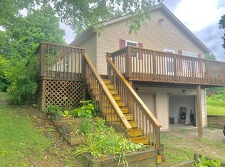 559 Edgewater Beach Blvd, Thornville, OH