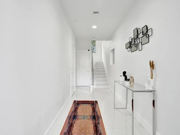 1347 N Ocean Blvd — Photo 5