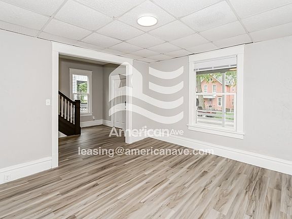 1762097_003_living_room_12751867.jpg