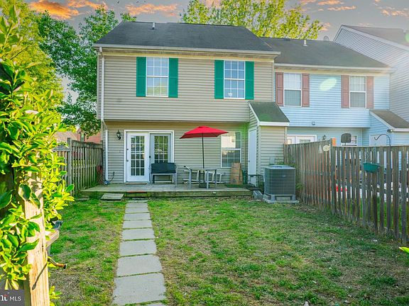 3rd image of 6020 Sirenia Pl