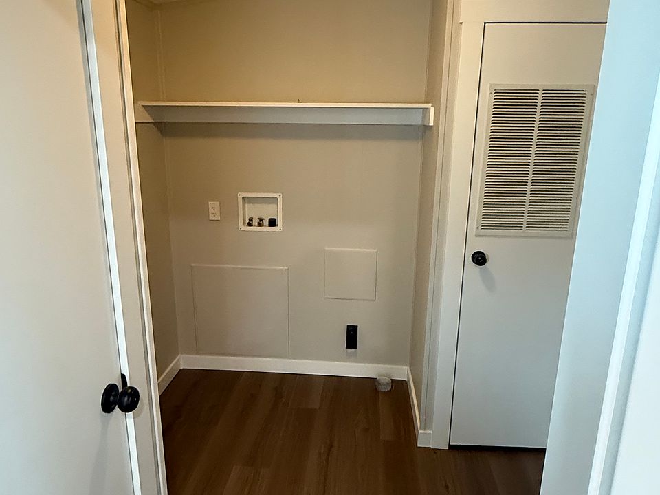 1st image of 4000 Longview St Unit 7