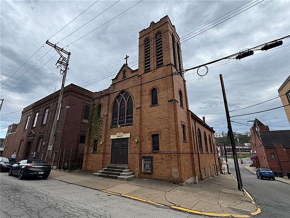 3rd image of 747 Chartiers Ave