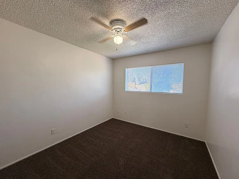 1802 Cherry St — Photo 6