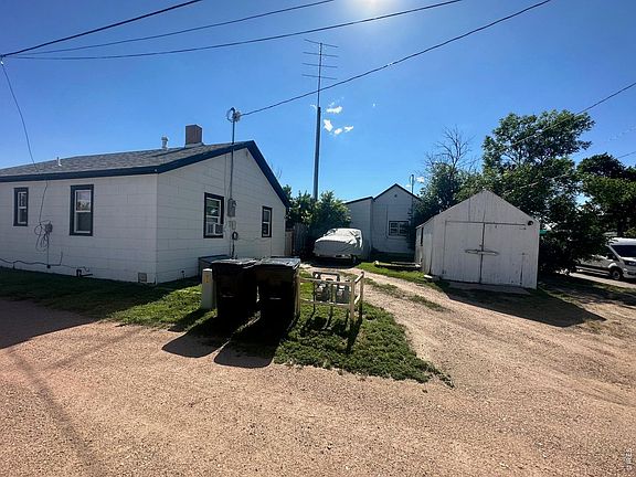 3rd image of 88 Cedar Ave