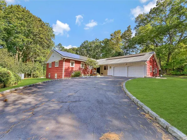 4 Tyler Drive, Dix Hills, NY 11746