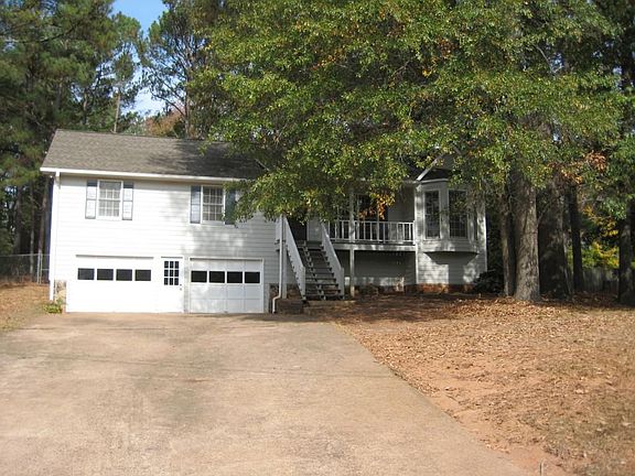 4th image of 152 Village Ct