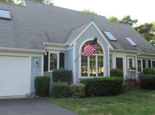 19 Daybreak Ln, Hyannis, MA 02601