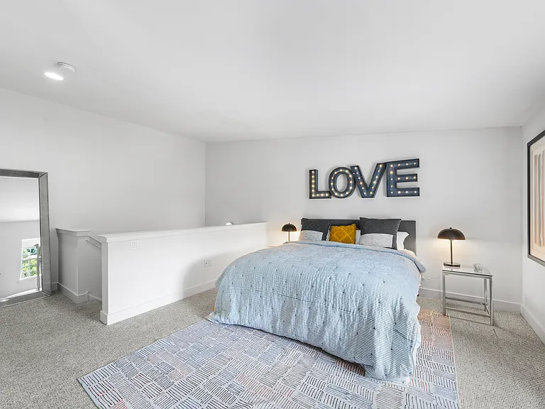 Apex Manayunk — Photo 41