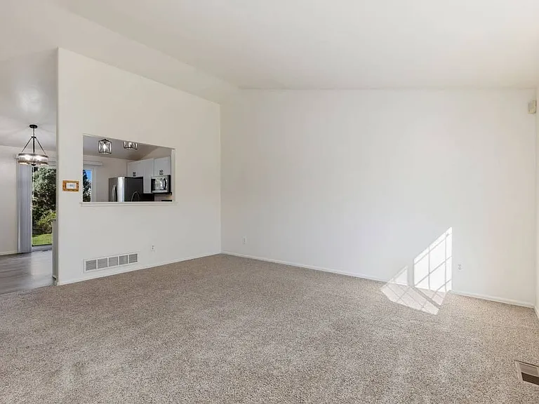 1468 Cedarwood Dr — Photo 10