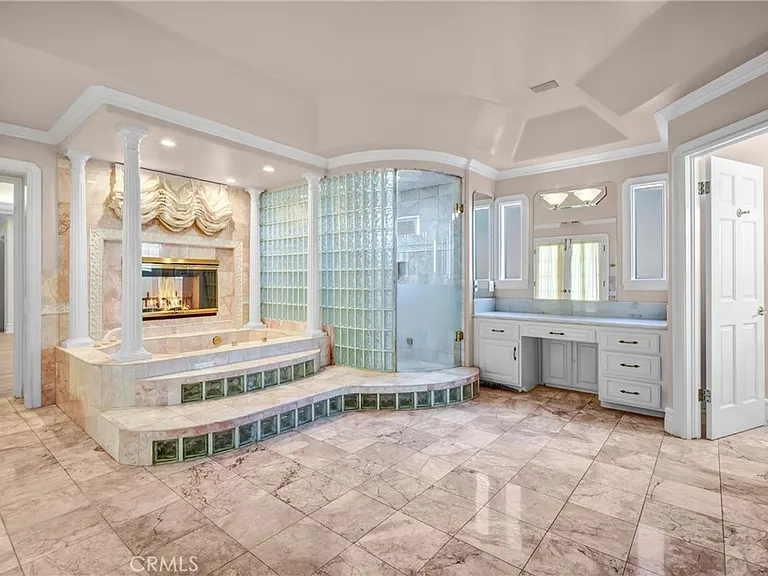 1410 S 10th Ave — Photo 38