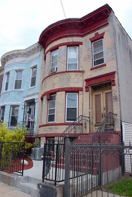 1st image of 992 Herkimer St #1