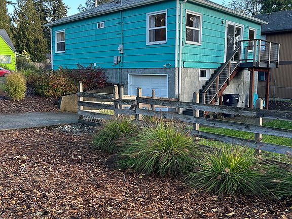 4th image of 1003 Lybarger St SE