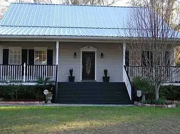 100 Woods Dr, Madisonville, LA 70447