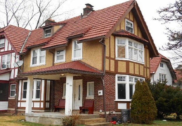 2nd image of 909 Longacre Blvd