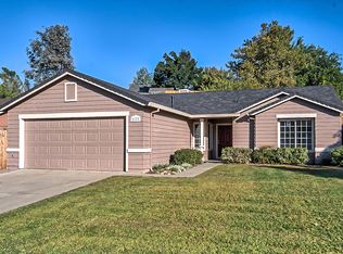1173 Grouse Dr, Redding, CA 96003