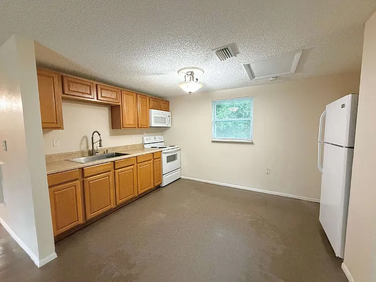 5812 Sweet Cherry Ln — Photo 5