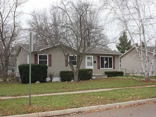 1st image of 309 E Naldrette St