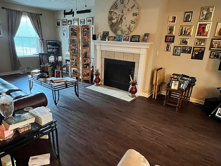 1110 Willow Ave — Photo 8