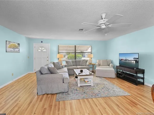 4556 SE Beckett Ave, Stuart, FL 34997