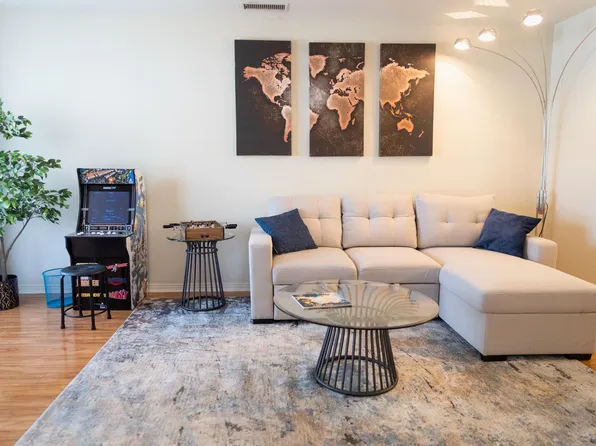 5756 Case Ave, North Hollywood, CA 91601