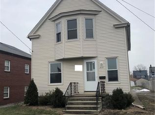 215 Gulf Rd, Elyria, OH 44035