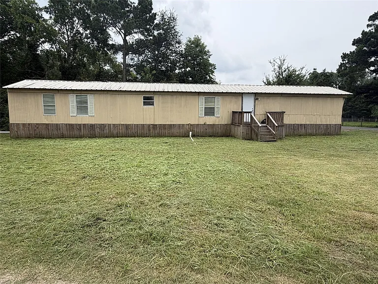 1020 Dr Martin Luther King Jr Dr — Photo 2