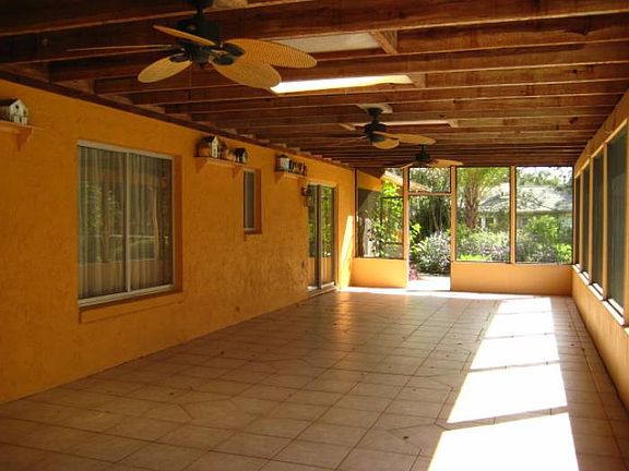 Screened Patio