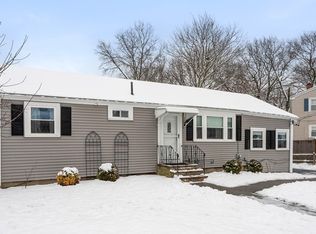 81 W Lake Dr, Weymouth, MA 02188