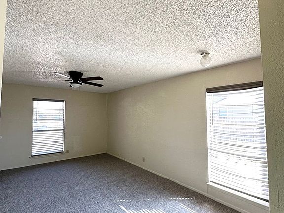 3rd image of 4808B Country Club Dr
