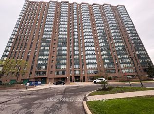 155 Hillcrest Ave #2210, Mississauga, ON L5B 3Z2