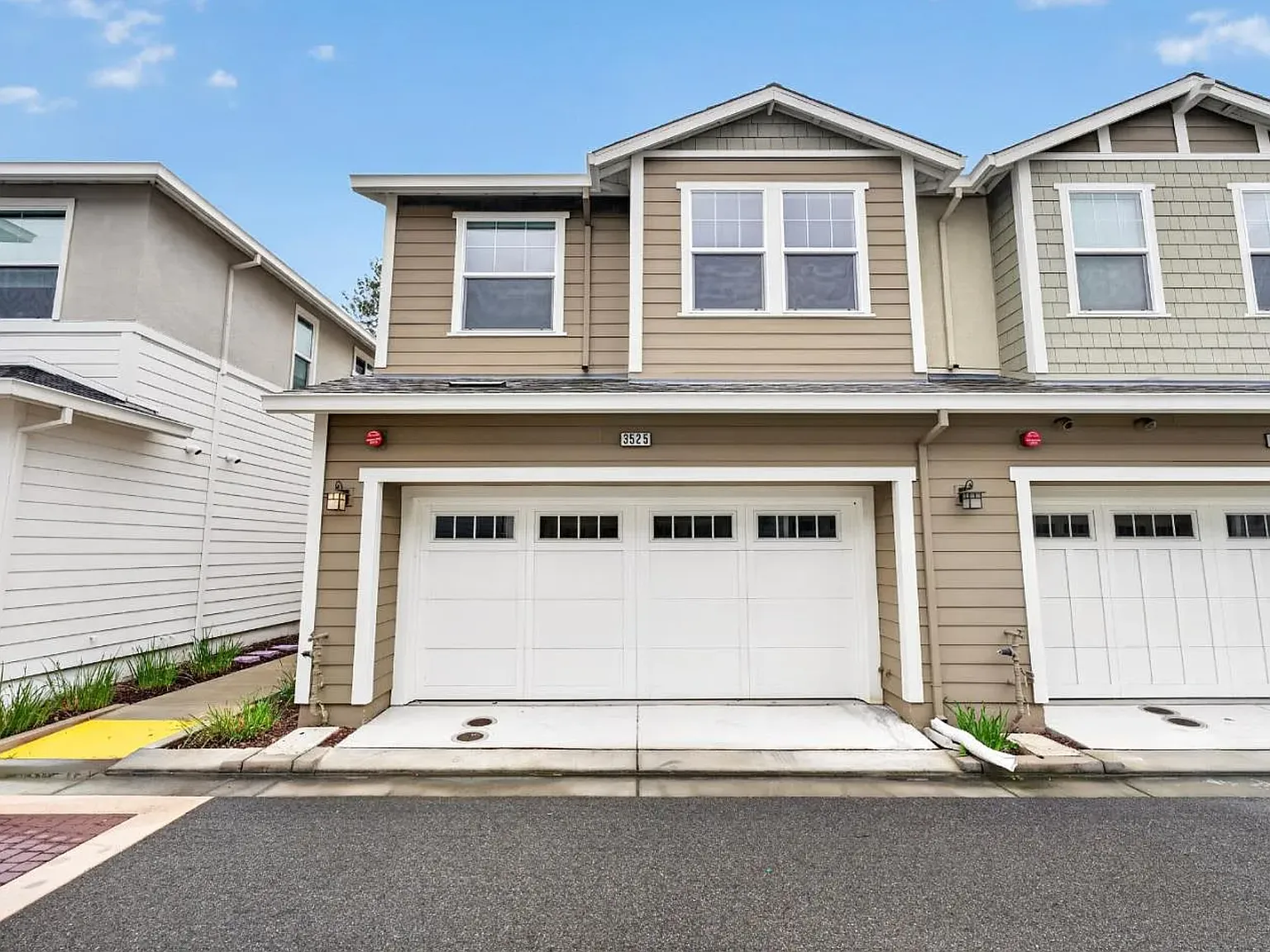3 bed, 2.0 bath, 1684 sqft, $4,000 — Photo 3