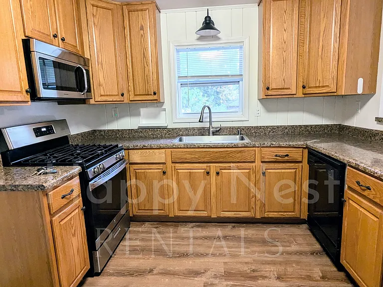 2503 Brooks Dr #1 — Photo 3