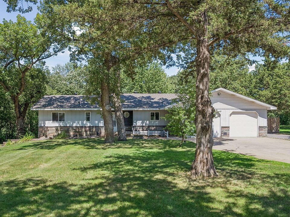 1st image of 21946 Oak Heights Cir