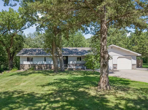 21946 Oak Heights Cir, Cold Spring, MN 56320