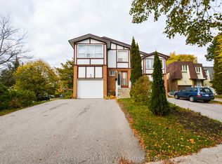 22 Mintwood Dr, Toronto, ON M2M3A7