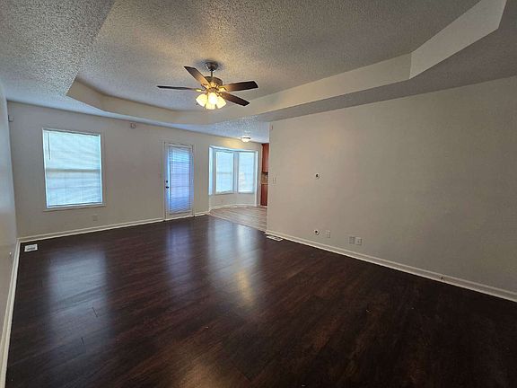 3rd image of 3564 Sandpiper Dr