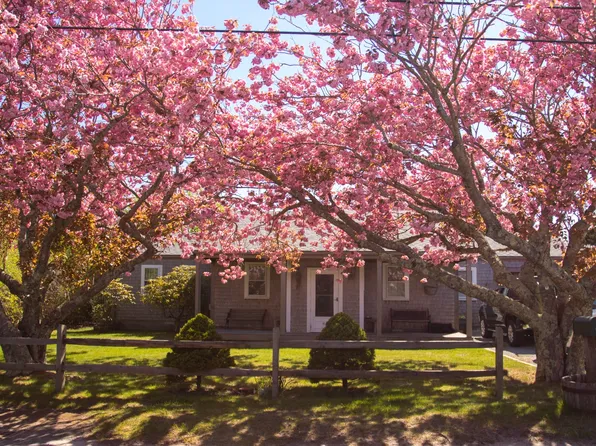 11 Newtown Rd, Nantucket, MA 02554