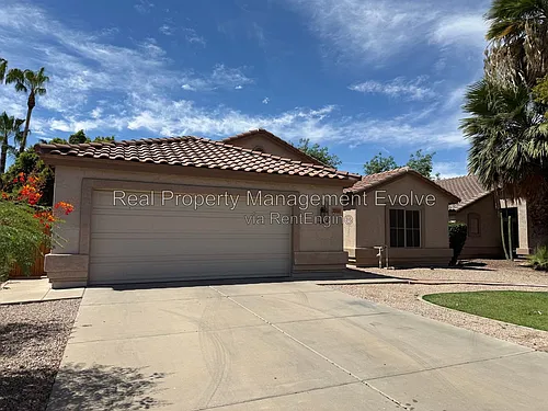 1021 W Park Ave Photo 1