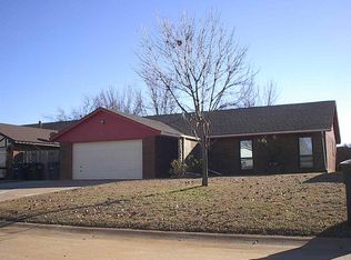 5509 Arrowhead Dr, Enid, OK 73703