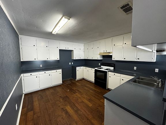 4th image of 3262 Matthews Dr APT C