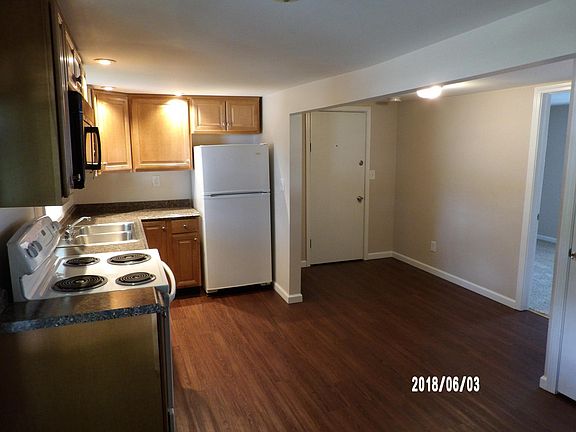 2nd image of 386 Arch St