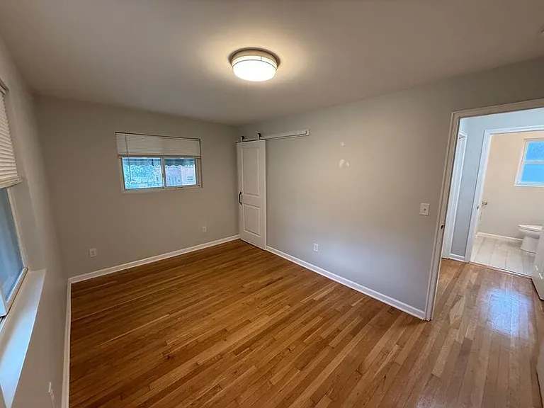 5425 Stewart Ave #4 — Photo 10