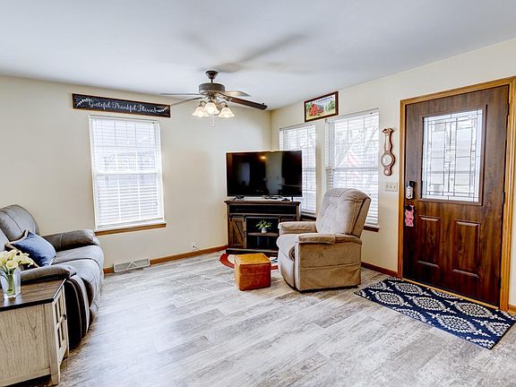 4th image of 403 Hanson Road