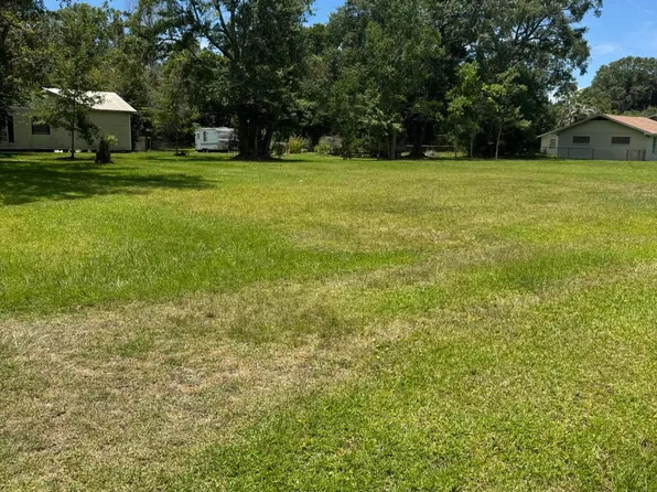 4331 Kreole Ave, Moss Point, MS 39563