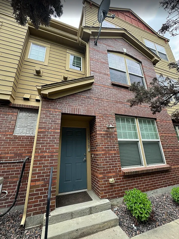 3 bed, 2.5 bath, 1410 sqft, $2,450 — Photo 2